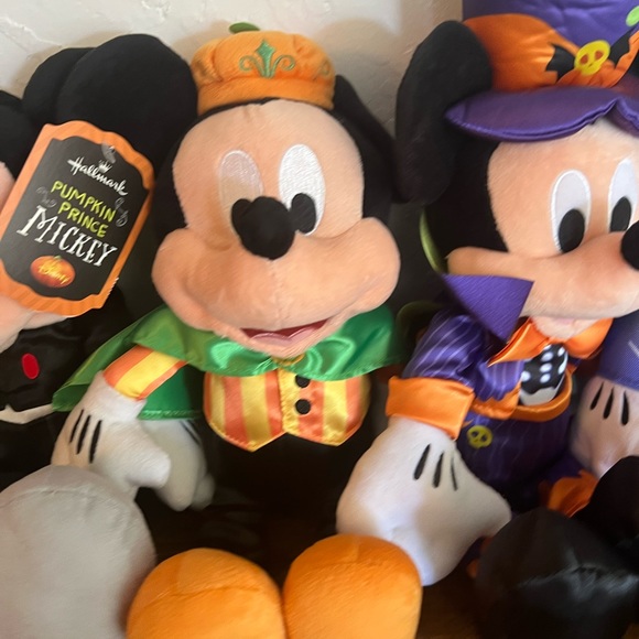 Disney Mickey Halloween Bundle - Picture 4 of 10